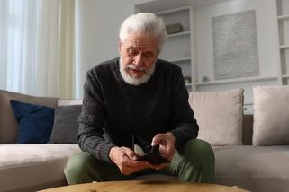 Stát v lednu 2027 zvedne minimální důchody: Nízké penze se budou dorovnávat na vyšší hranici